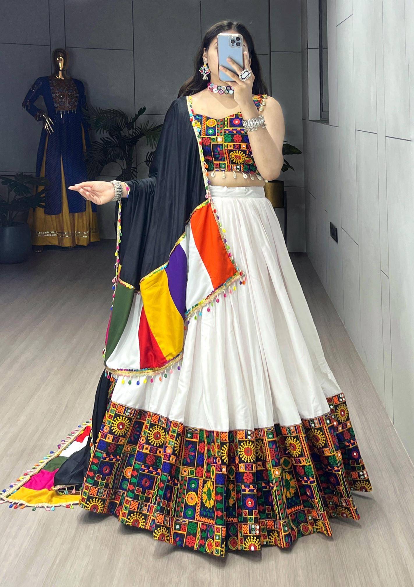 GRTN 8046 Rayon WHT Party wear lehenga choli suppliers in Mumbai